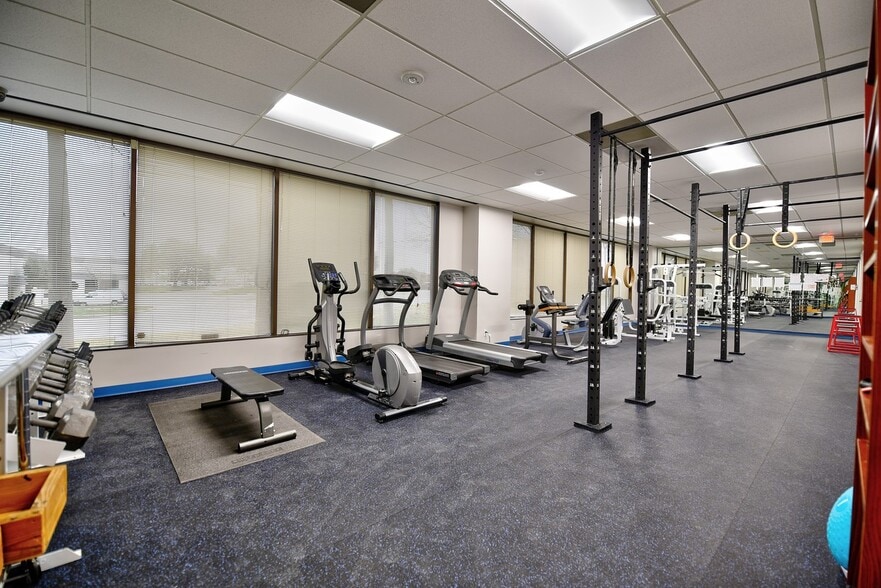 More Photos Of 2121 Midway Rd, Carrollton Office For Lease