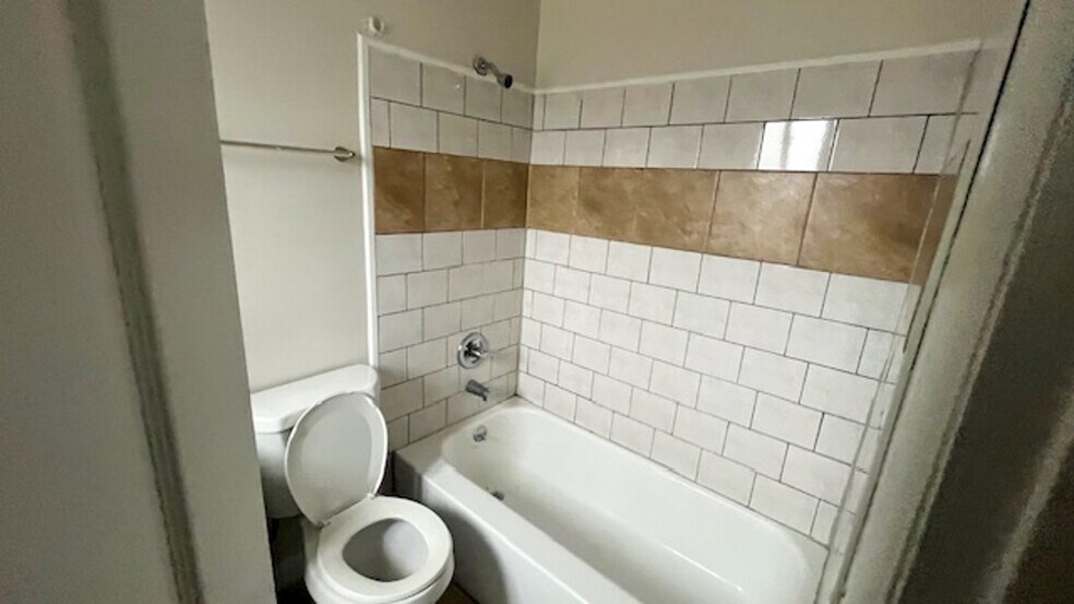 More Photos Of 2109 Harrison Ave, Cincinnati Apartments For Sale