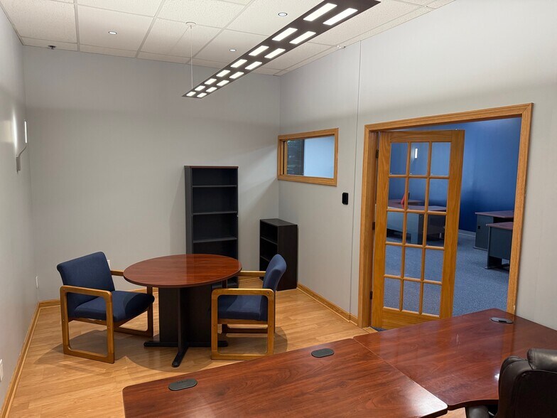 More Photos Of 8191 Birchwood Ct, Johnston Flex For Lease