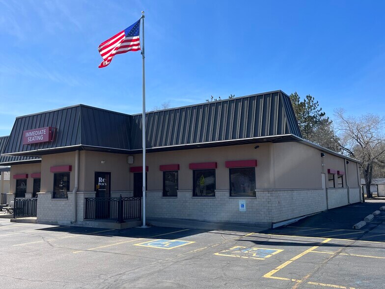 Primary Photo Of 300 Gebhardt Rd, Black River Falls Restaurant For Sale