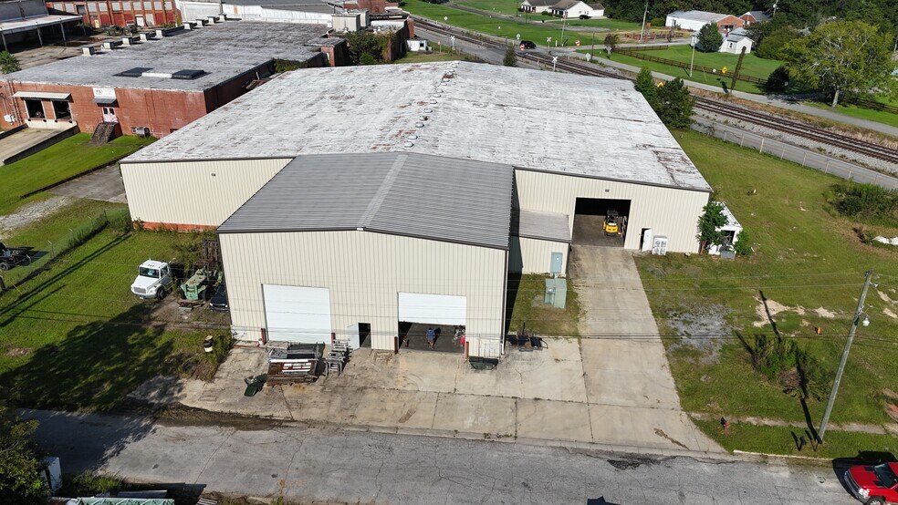 Primary Photo Of 306 Rogers St, Barnesville Warehouse For Lease