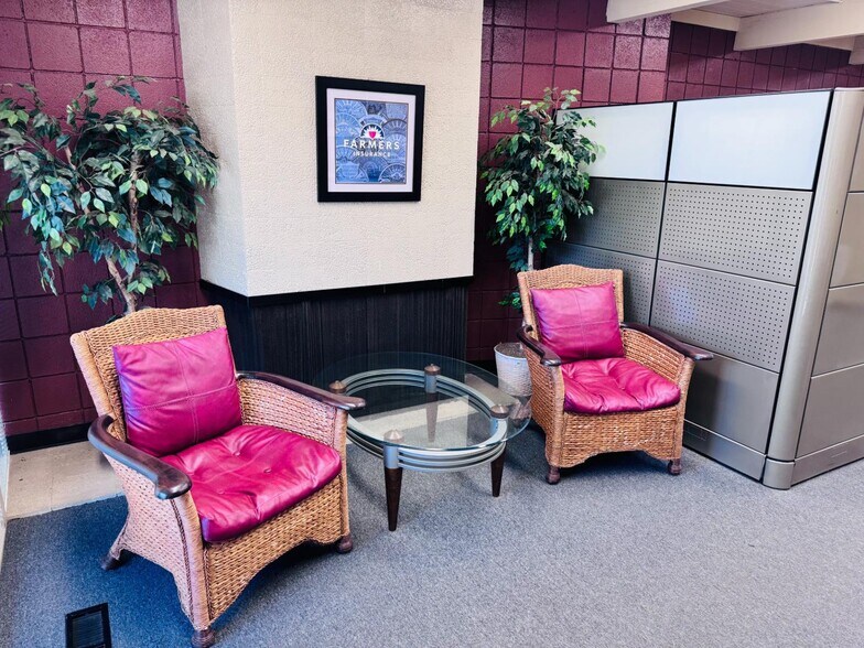More Photos Of 422-436 W Shaw Ave, Fresno Office For Sale