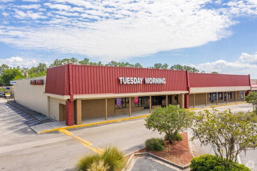 Primary Photo Of 291-311 Blanding Blvd, Orange Park General Retail For Lease