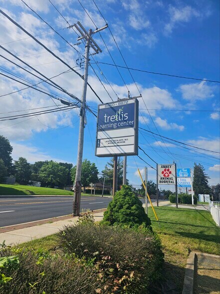 More Photos Of 8868 Belair Rd, Nottingham Medical For Lease