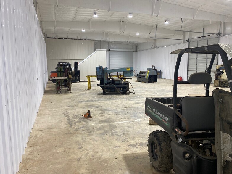 More Photos Of 1203 Missouri St, South Houston Warehouse For Lease