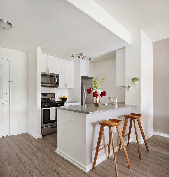 More Photos Of 1 Van Der Donck St, Yonkers Apartments For Lease