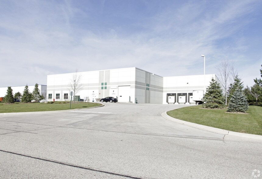 More Photos Of 1940 USG Dr, Libertyville Manufacturing For Lease