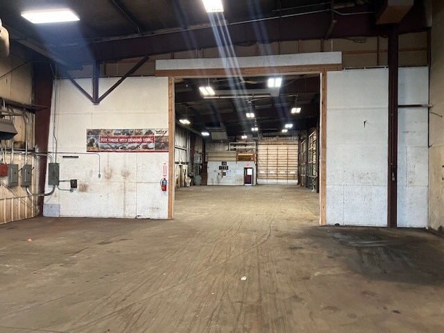 More Photos Of W6246 County Road BB, Appleton Manufacturing For Lease