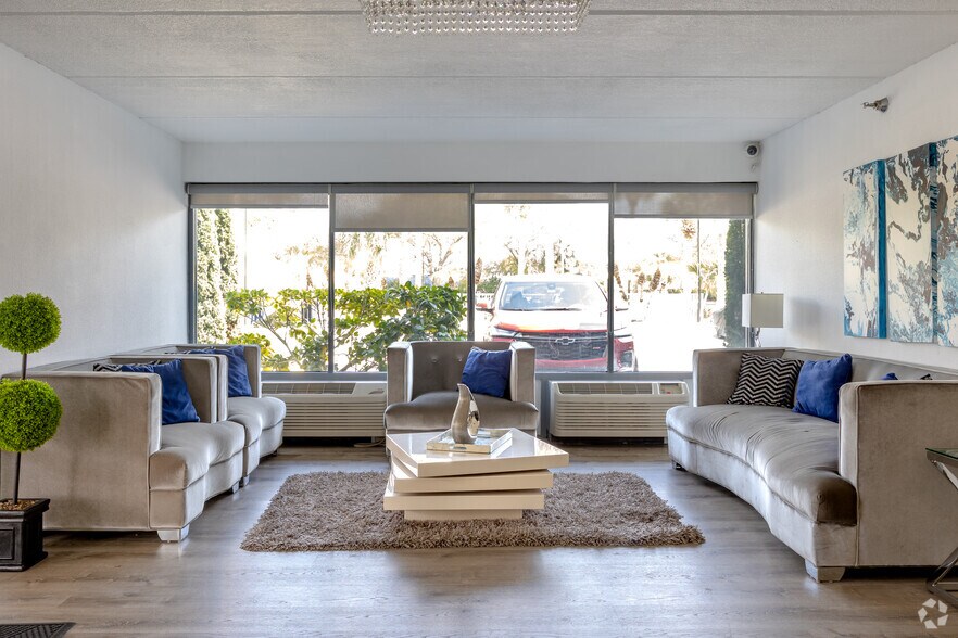 More Photos Of 4156 W Vine St, Kissimmee Hotel For Sale