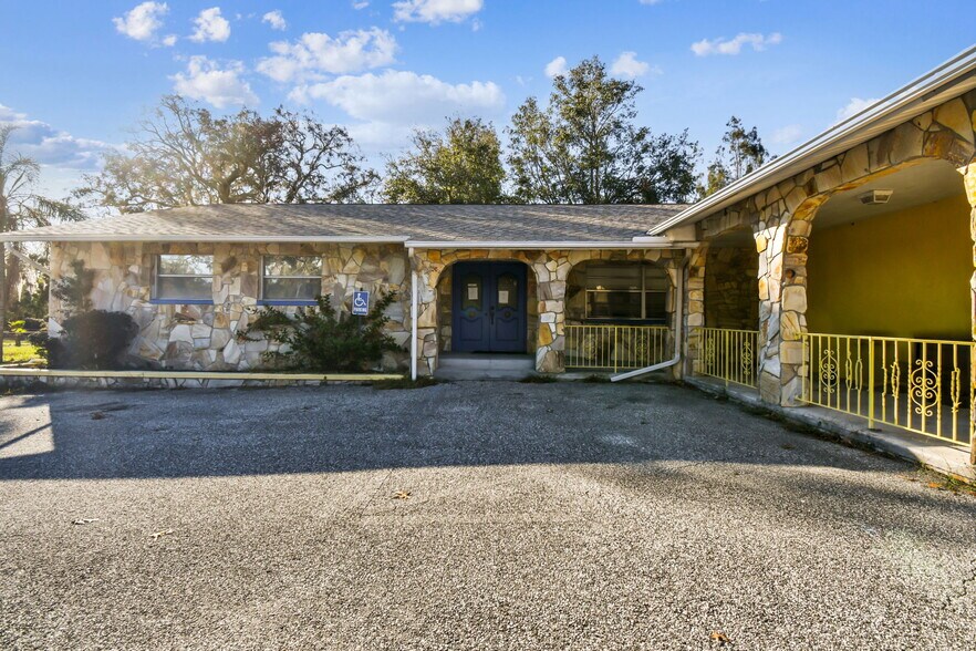 More Photos Of 10129 Little Rd, New Port Richey Medical For Sale