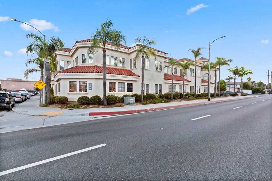 More Photos Of 200 E Washington Ave, Escondido Office For Lease