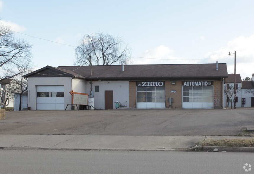 More Photos Of 212 S Poplar St, Berwick Carwash For Sale