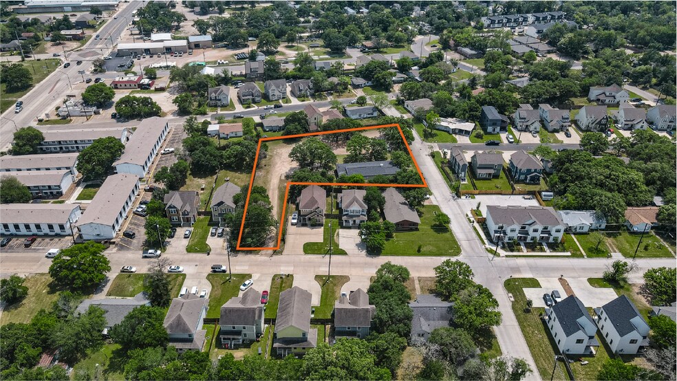 More Photos Of 3205 Lakeview Street, Bryan Religious Facility For Sale