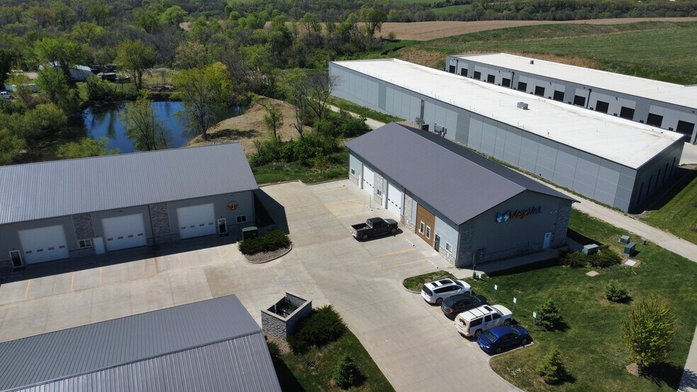 More Photos Of 700 Interstate Pky, Waukee Warehouse For Lease