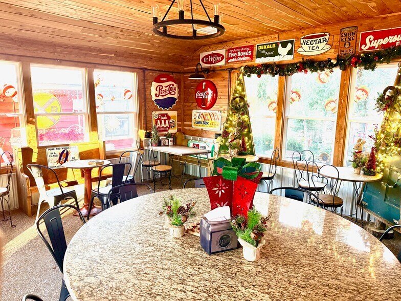 More Photos Of 219 MO-21, Caledonia General Retail For Sale