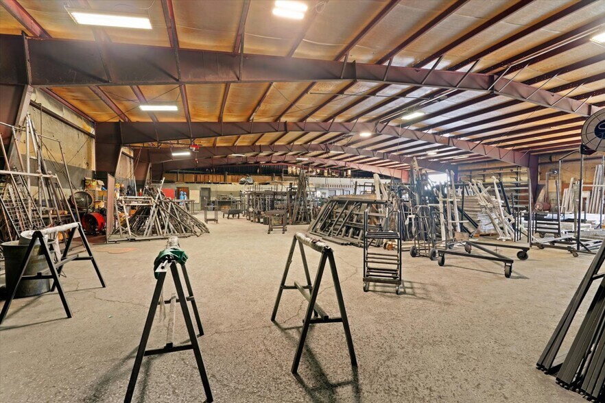 More Photos Of 3744 Lake Katherine Rd, Tunnel Hill Warehouse For Sale