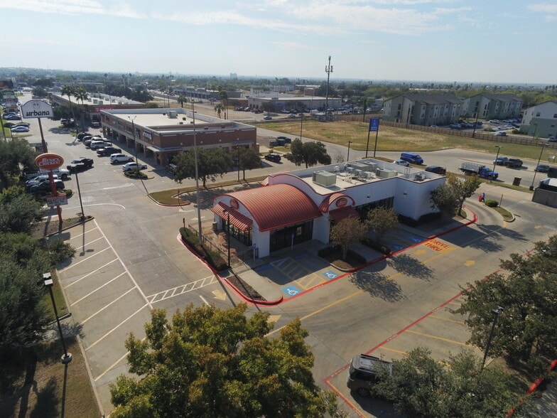 More Photos Of 5118 McPherson Rd, Laredo Fast Food For Lease