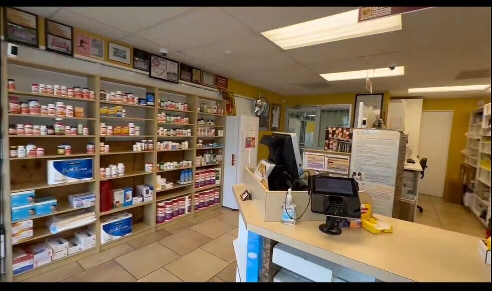 More Photos Of 360 E 7th St, Upland Medical For Lease