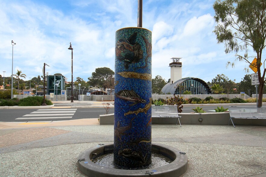 More Photos Of 153 N Highway 101, Solana Beach Storefront Retail Office For Lease