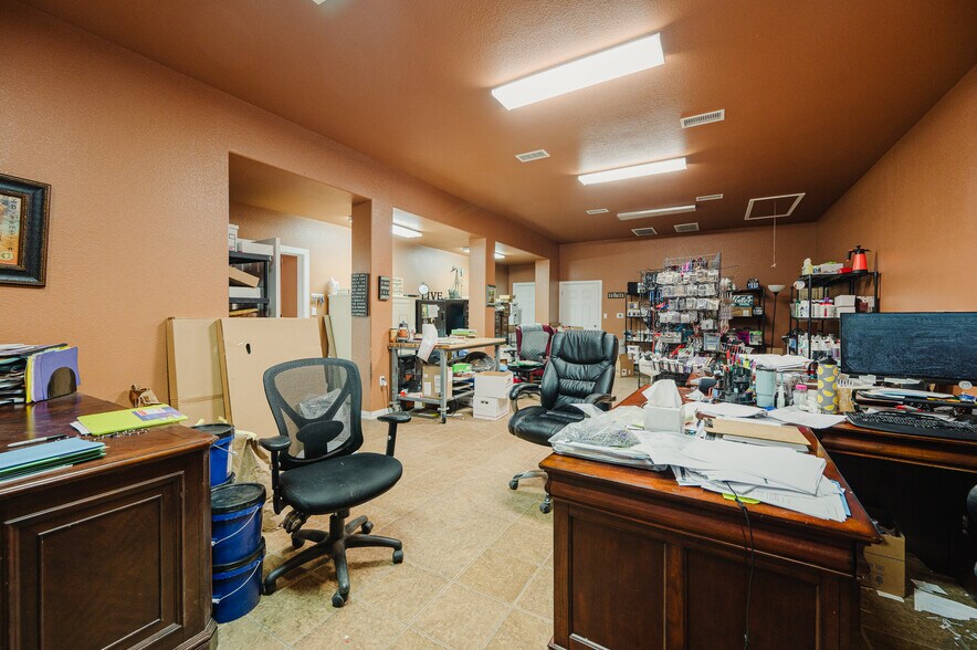 More Photos Of 12915 W County Road 122, Odessa Warehouse For Sale