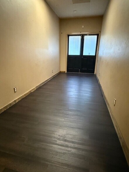 More Photos Of 6 S Central Ct, Stockton Office For Lease