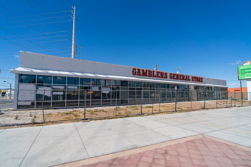 More Photos Of 800 S Main St, Las Vegas Storefront Retail Office For Sale