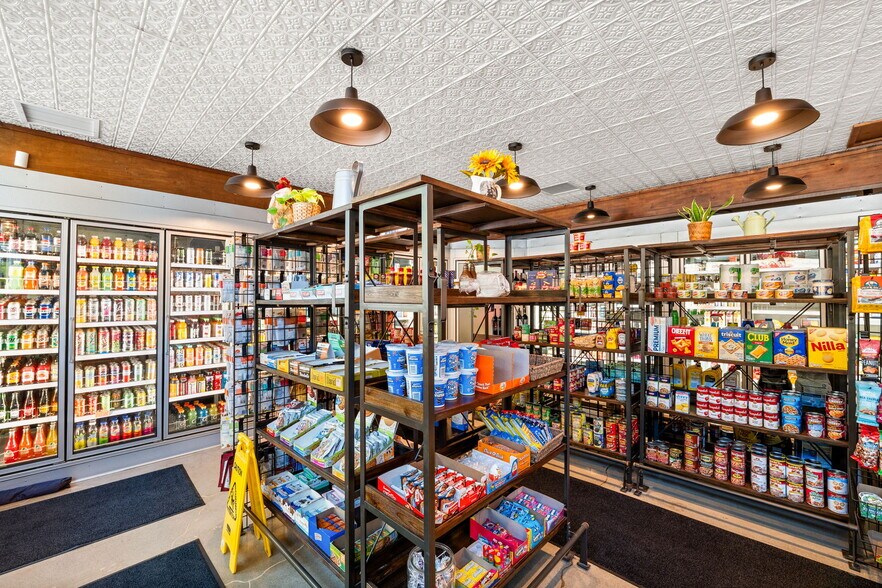 More Photos Of 28192 Silverado Canyon Rd, Silverado General Retail For Sale