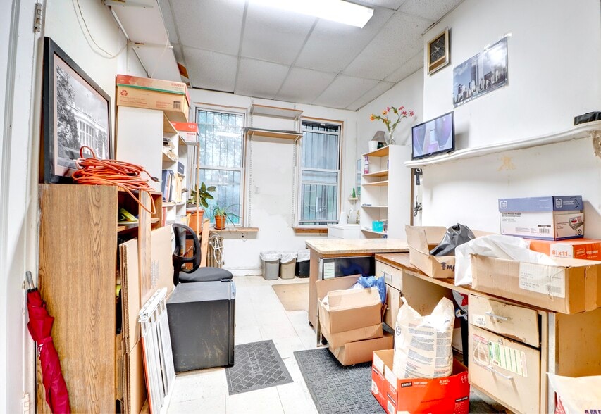 More Photos Of 159 Nassau Ave, Brooklyn Apartments For Sale