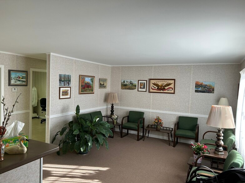 More Photos Of 15 Irving Ave, Granville Office For Sale