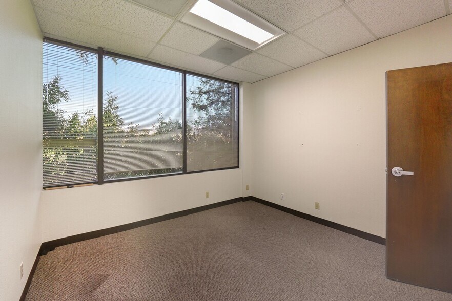 More Photos Of 2727 Walsh Ave, Santa Clara Medical For Lease