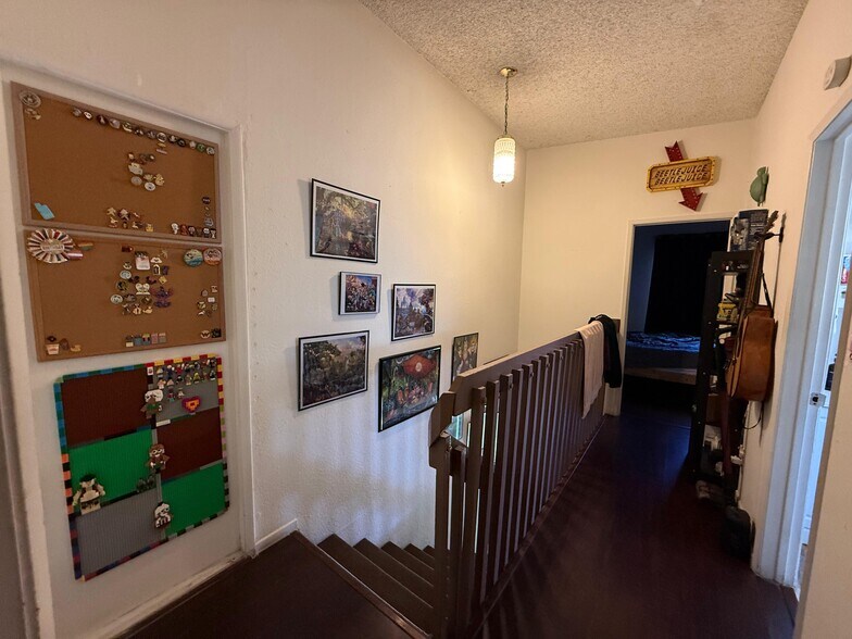 More Photos Of 11249 Emelita St, North Hollywood Apartments For Sale