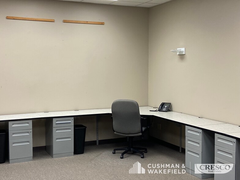 More Photos Of 4770 Van Epps Rd, Cleveland Warehouse For Lease