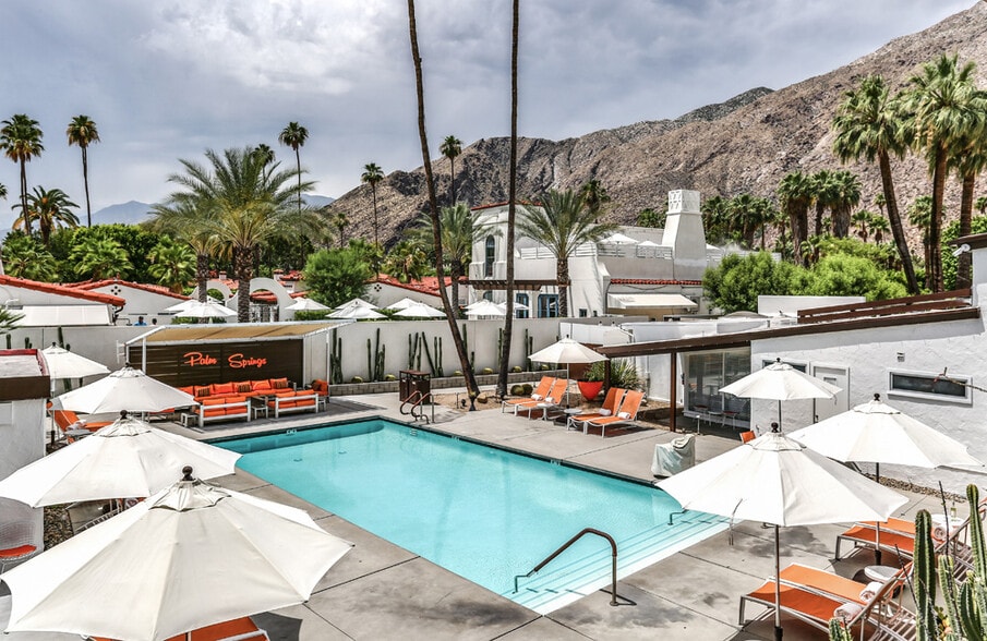 More Photos Of 225 W Baristo Rd, Palm Springs Hotel For Sale