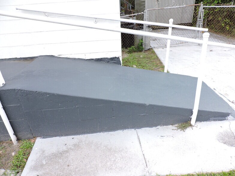 More Photos Of 5406 Avenue B, Jacksonville Specialty For Sale