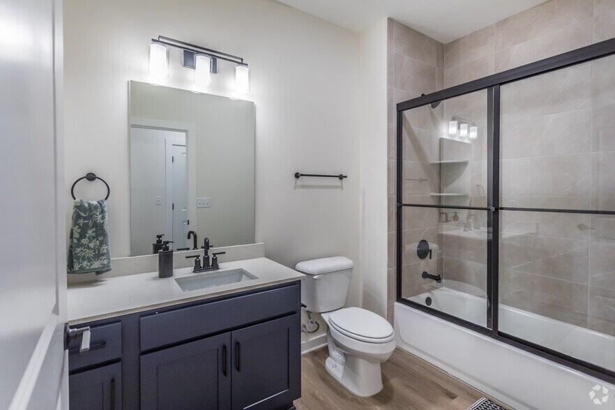 More Photos Of 885 Tunica Trl, Nesbit Apartments For Lease