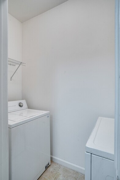 More Photos Of 1200 Greenfield Pl, O'Fallon Apartments For Sale