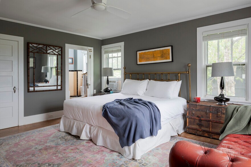 More Photos Of 4170 Rte 9W, Saugerties Hospitality For Sale