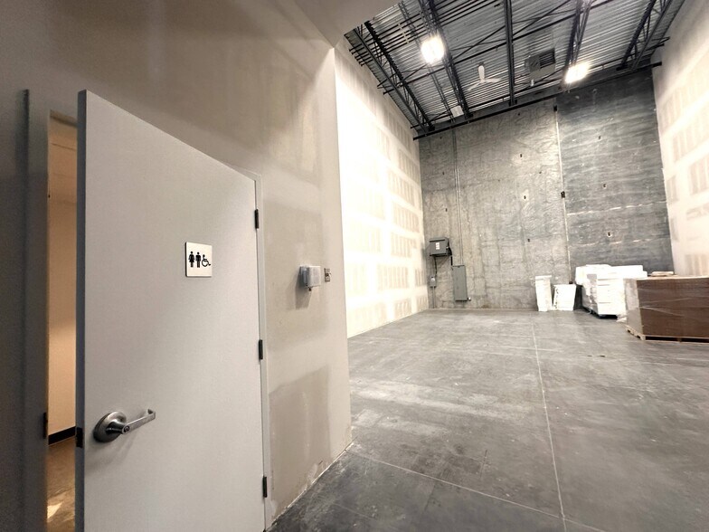 More Photos Of 951 E Kent Av N, Vancouver Warehouse For Sale