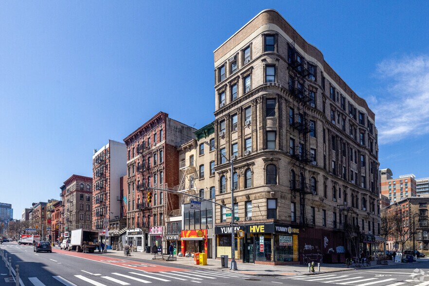 More Photos Of 159 2nd Ave, New York Apartments For Lease