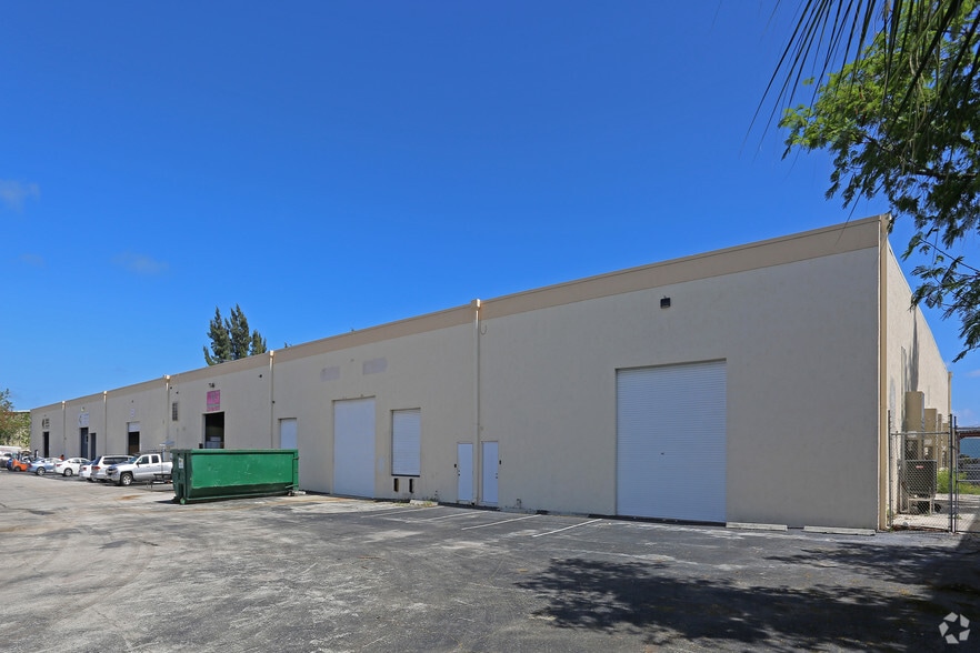 More Photos Of 1750 Australian Ave, Riviera Beach Warehouse For Lease
