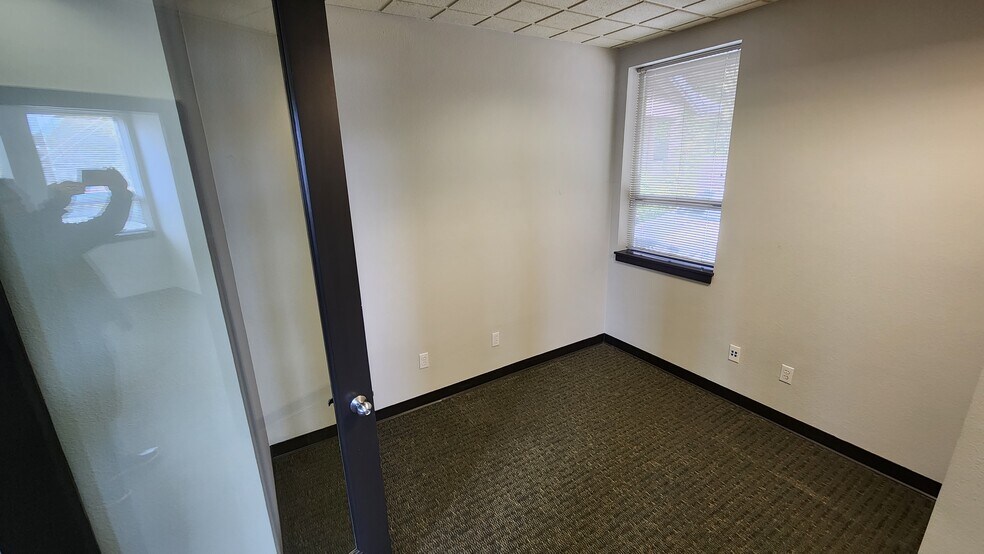 More Photos Of 7300 Healdsburg Ave, Sebastopol Office For Sale