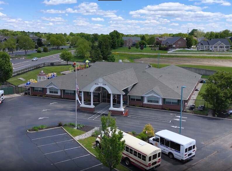 Primary Photo Of 790 N Main St, Springboro Daycare Center For Sale
