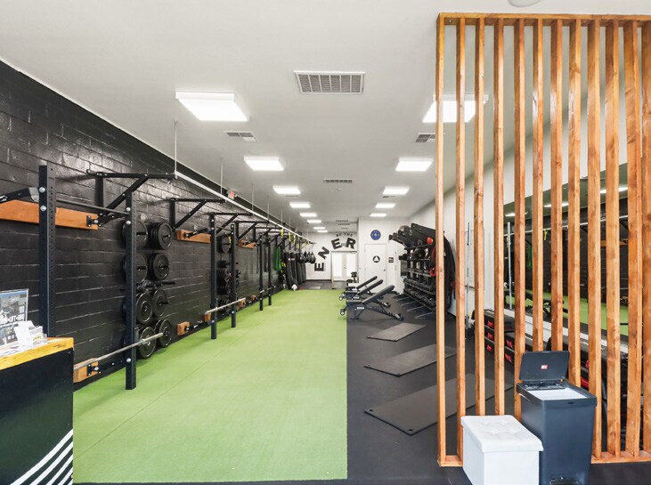 More Photos Of 2932-2940 Freeport Blvd, Sacramento Freestanding For Sale