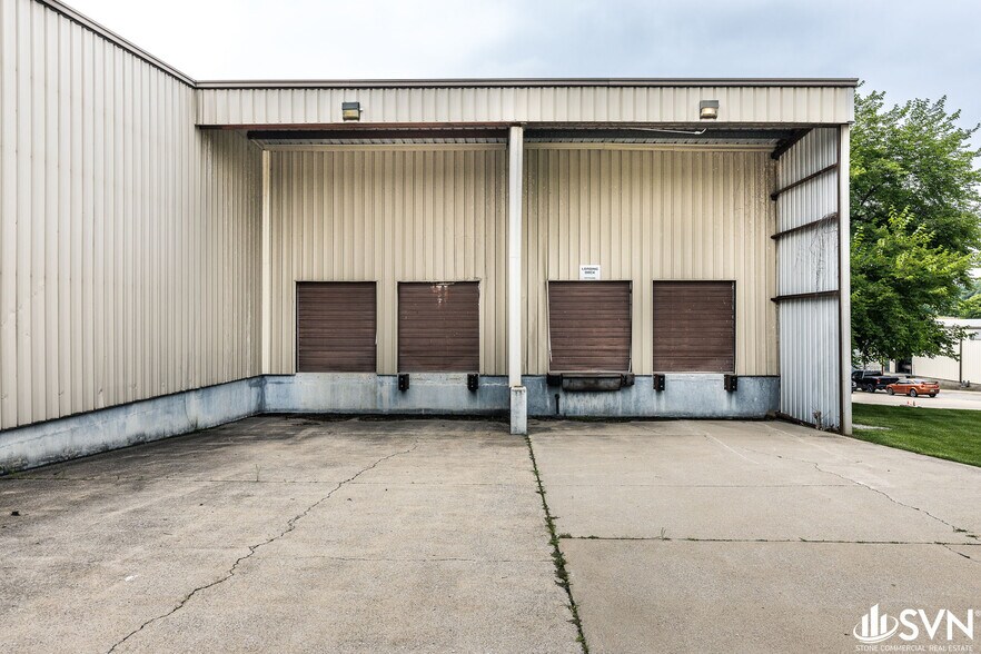 More Photos Of 125 Macarthur Ct, Nicholasville Manufacturing For Lease