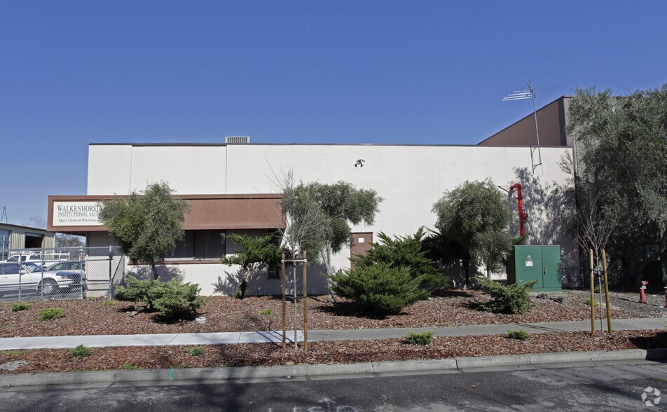 More Photos Of 1774 Industrial Way, Napa Warehouse For Lease