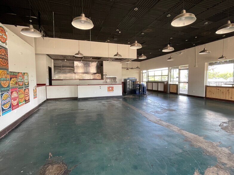 More Photos Of 4875 Highway 6 S, Missouri City Unknown For Lease
