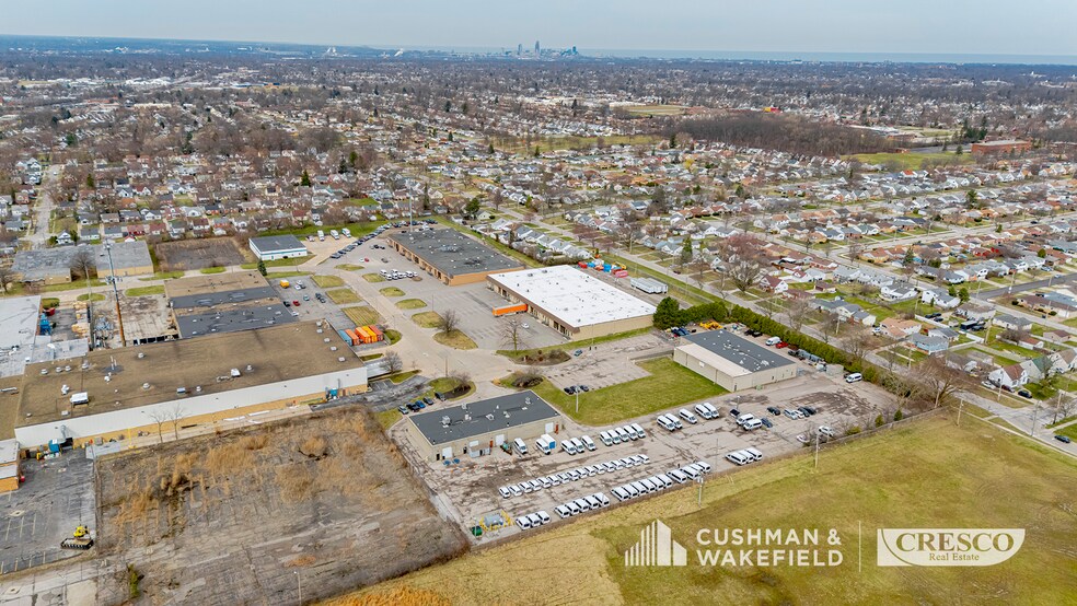 More Photos Of 4299 Cranwood Pky, Warrensville Heights Warehouse For Sale