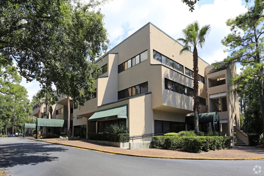 More Photos Of 32 Office Park Rd, Hilton Head Island Office For Lease