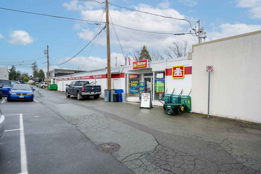 Primary Photo Of 142 Morison, Parksville Storefront For Sale