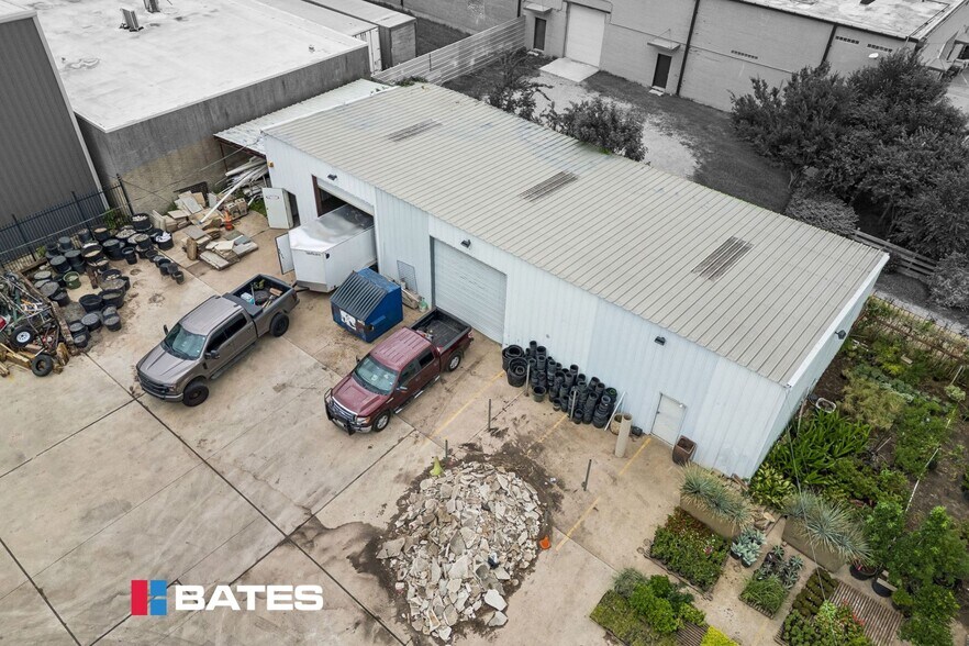 Primary Photo Of 4819 Vicksburg St, Dallas Showroom For Sale